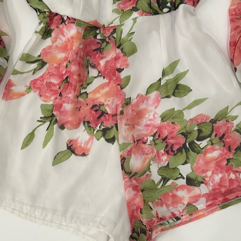NEW Showpo Floral Romper Size 8 AU & US 4 - Picture 6 of 11